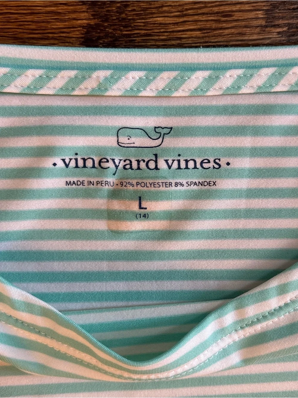 Vineyard Vines rash guard